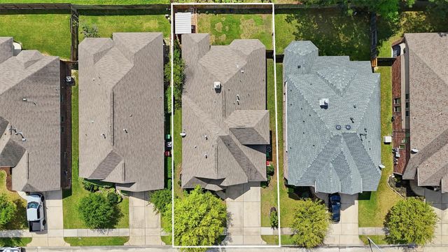 21357 Kings Guild Lane, Kingwood, TX 77339