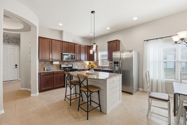 21357 Kings Guild Lane, Kingwood, TX 77339