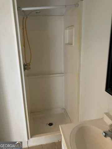 1031 Pine Street NE, Conyers, GA 30012