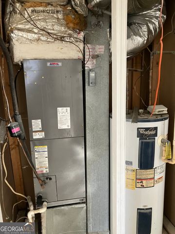 1031 Pine Street NE, Conyers, GA 30012