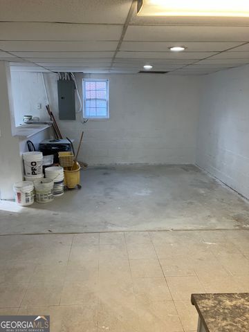 1031 Pine Street NE, Conyers, GA 30012