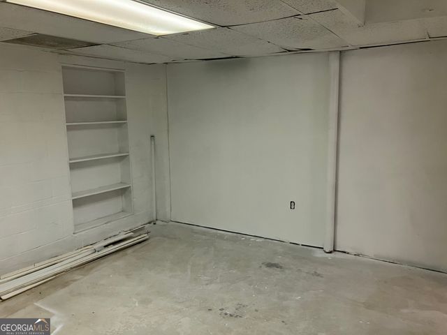 1031 Pine Street NE, Conyers, GA 30012