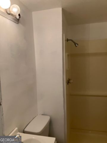 1031 Pine Street NE, Conyers, GA 30012