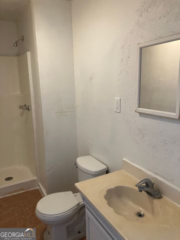 1031 Pine Street NE, Conyers, GA 30012