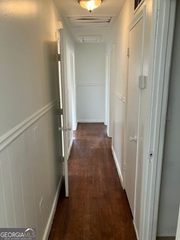 1031 Pine Street NE, Conyers, GA 30012