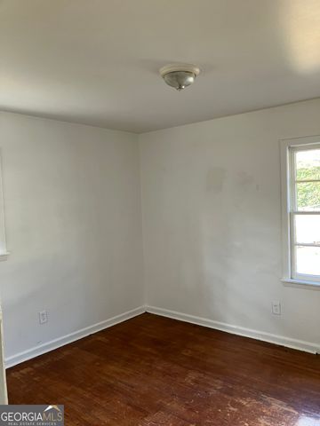 1031 Pine Street NE, Conyers, GA 30012