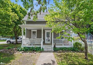 703 Brady Street, Chesaning, MI 48616