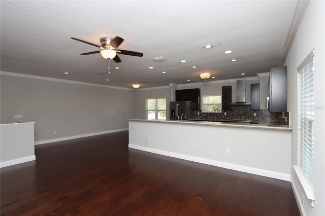 3617 BAY HEIGHTS WAY, Tampa, FL 33611