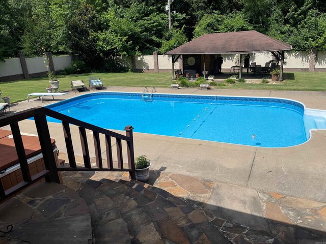 11809 Timber Creek Road, North Little Rock, AR 72118