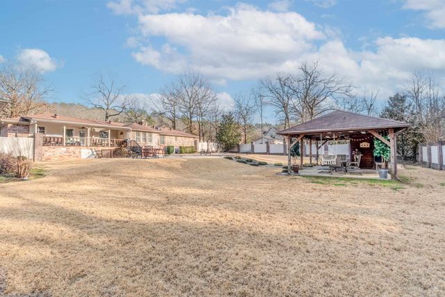 11809 Timber Creek Road, North Little Rock, AR 72118