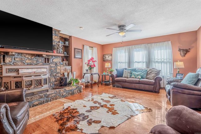 11809 Timber Creek Road, North Little Rock, AR 72118