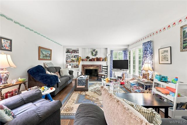 15 Colonial Drive, Amherst, NY 14226