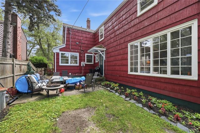 15 Colonial Drive, Amherst, NY 14226