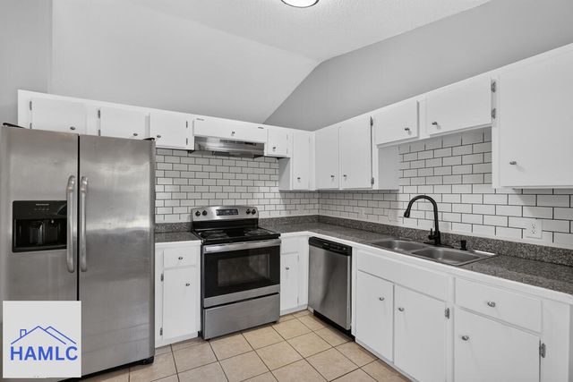 239 Pointe South Drive, Hinesville, GA 31313