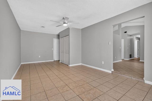 239 Pointe South Drive, Hinesville, GA 31313
