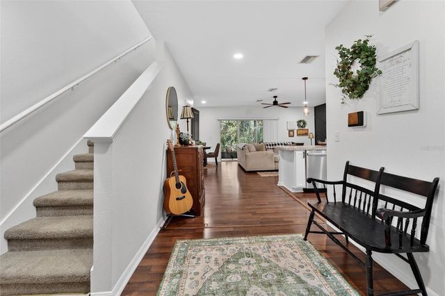 9824 HOUND CHASE DRIVE, Gibsonton, FL 33534