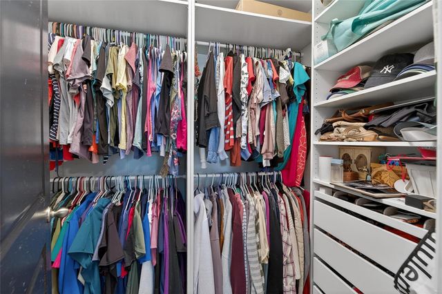 9824 HOUND CHASE DRIVE, Gibsonton, FL 33534