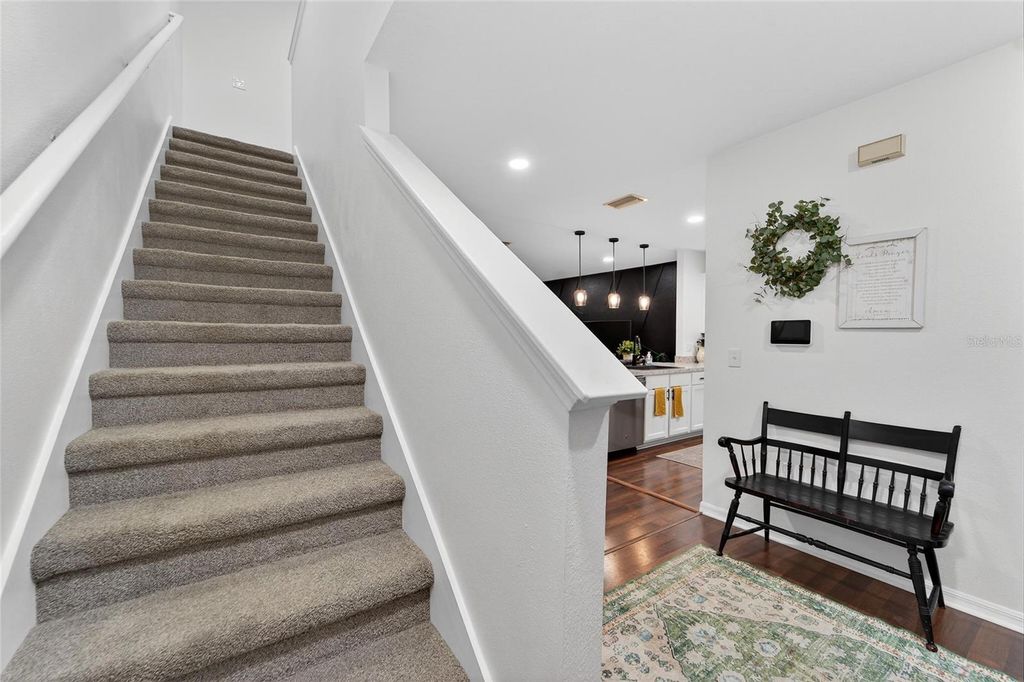 Image 31 of property listing at 9824 HOUND CHASE DRIVE, Gibsonton, FL 33534