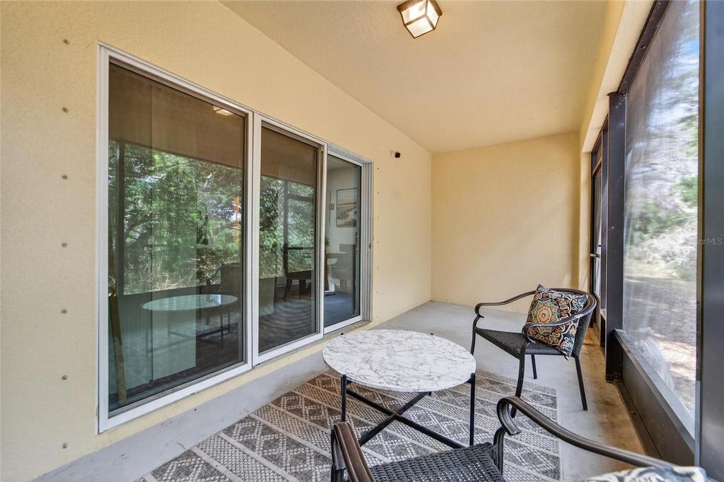 Image 56 of property listing at 9824 HOUND CHASE DRIVE, Gibsonton, FL 33534