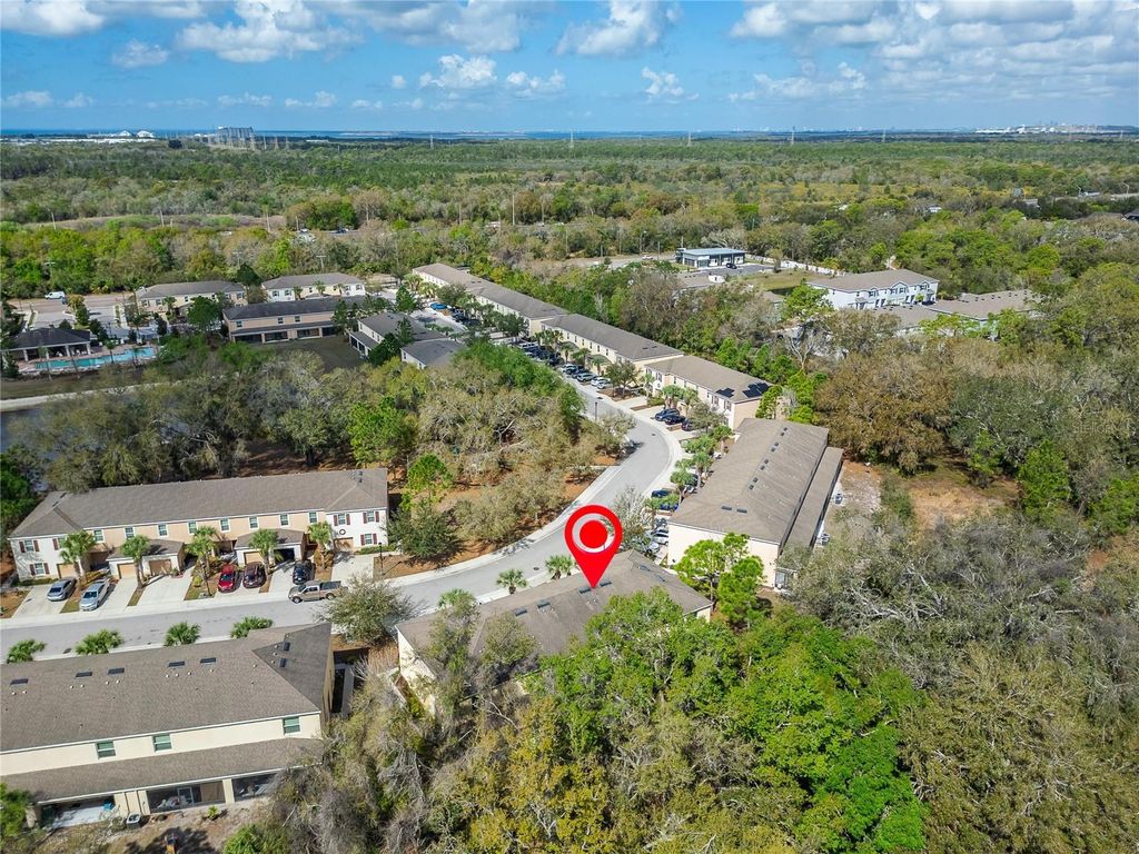 Image 76 of property listing at 9824 HOUND CHASE DRIVE, Gibsonton, FL 33534