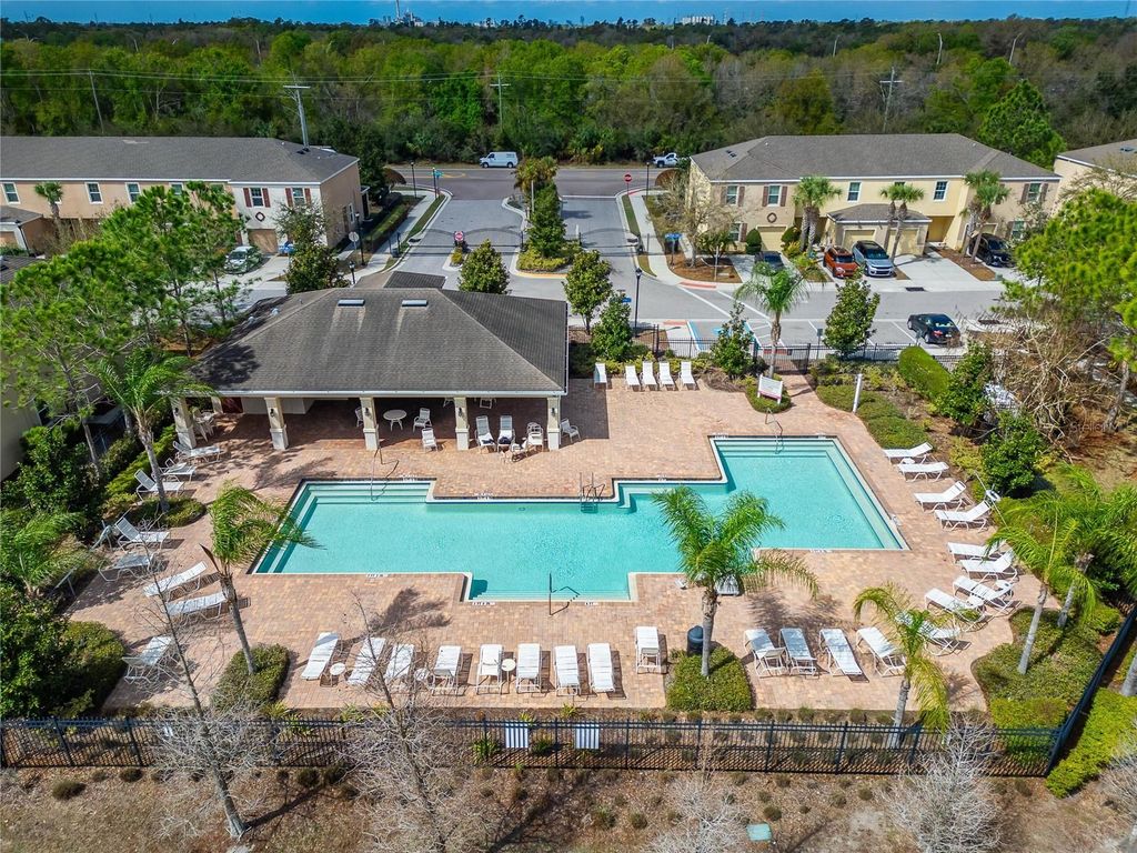 Image 86 of property listing at 9824 HOUND CHASE DRIVE, Gibsonton, FL 33534