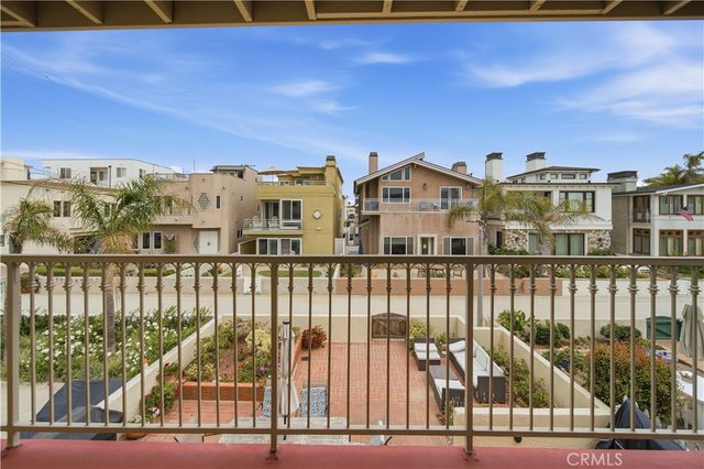28 16th Street, Hermosa Beach, CA 90254