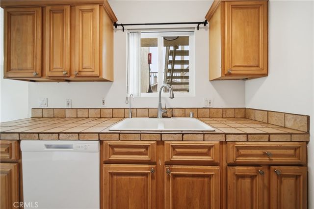 28 16th Street, Hermosa Beach, CA 90254