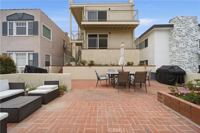 28 16th Street, Hermosa Beach, CA 90254