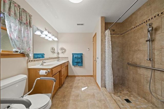 19011 E. State Route A Highway, Archie, MO 64725