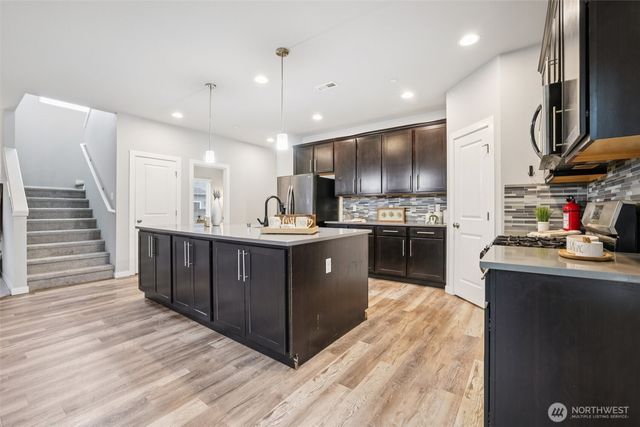 10318 56th Avenue NE, Marysville, WA 98270