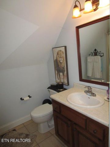 430 Basswood Lane, Kodak, TN 37764