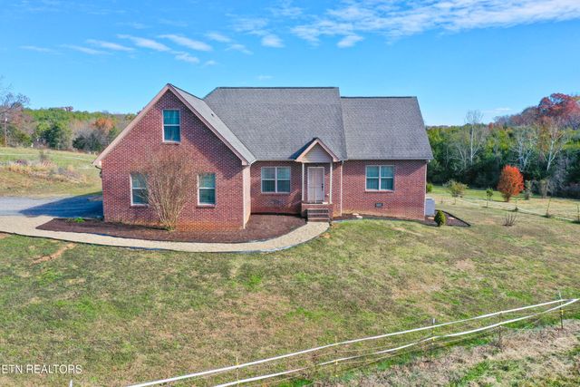 430 Basswood Lane, Kodak, TN 37764