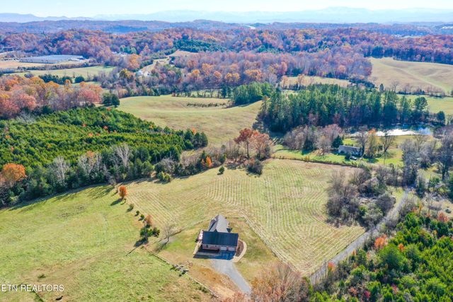 430 Basswood Lane, Kodak, TN 37764