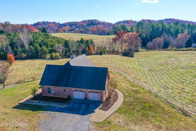 430 Basswood Lane, Kodak, TN 37764