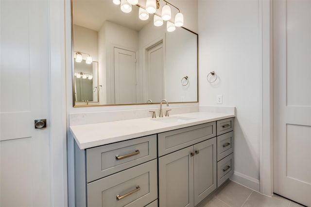 494 Hunters Crossing, Sealy, TX 77474