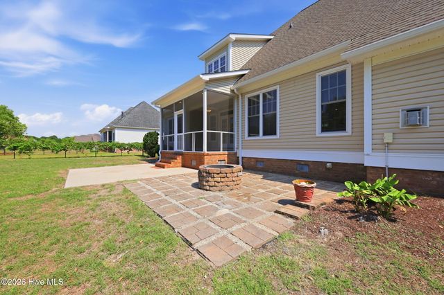 1256 Naples Drive, Greenville, NC 27858