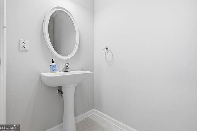 1849 NW Spring Avenue NW, Atlanta, GA 30318