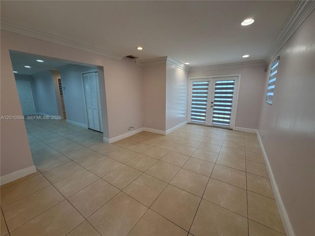 3011 N 74th Avenue, Hollywood, FL 33024
