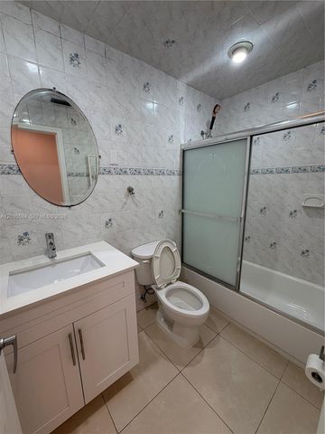 3011 N 74th Avenue, Hollywood, FL 33024