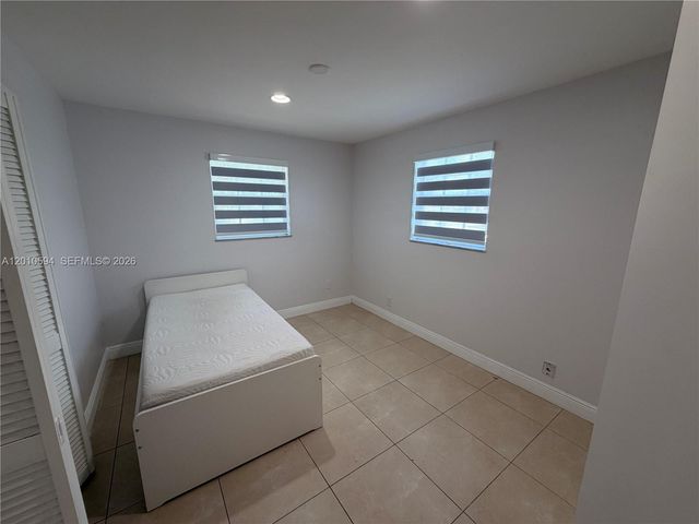 3011 N 74th Avenue, Hollywood, FL 33024