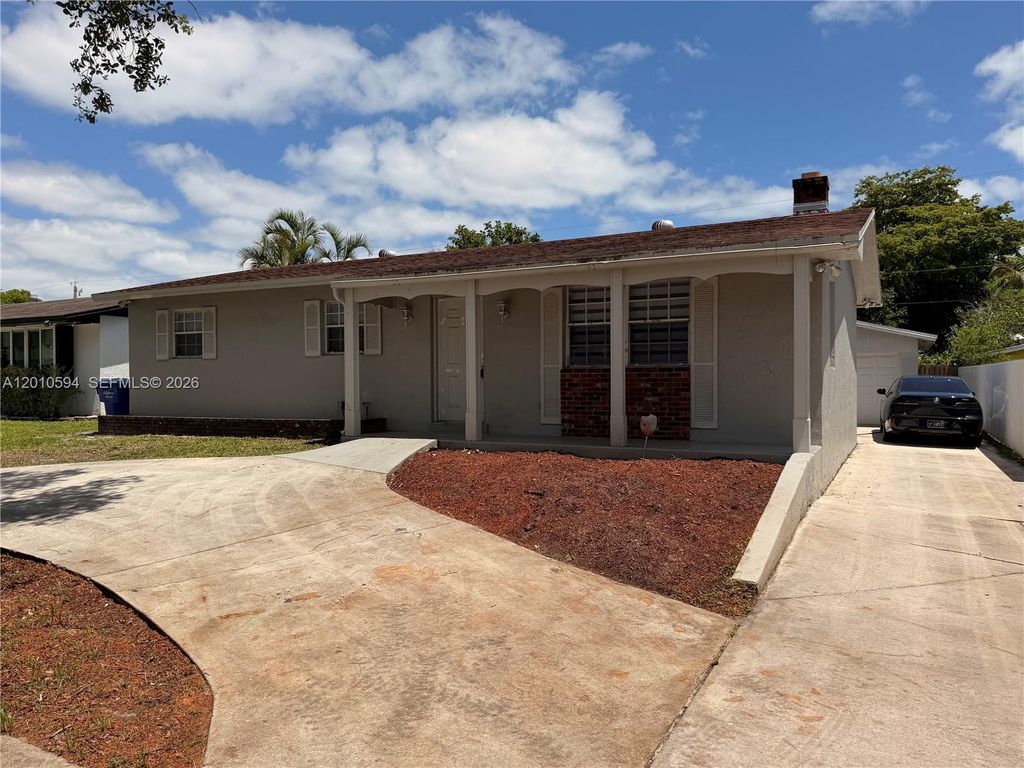 3011 N 74th Avenue, Hollywood, FL 33024