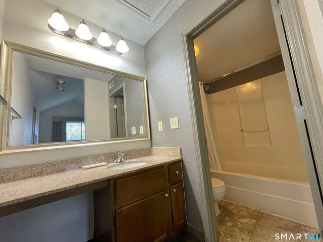 3 Long Wharf Drive, New Haven, CT 06511