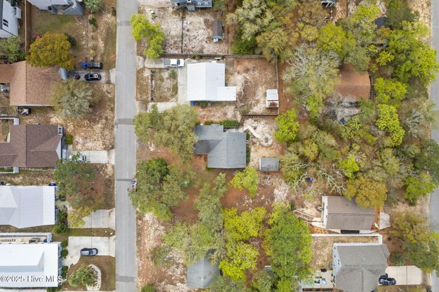 103 NE 5th Street, Oak Island, NC 28465