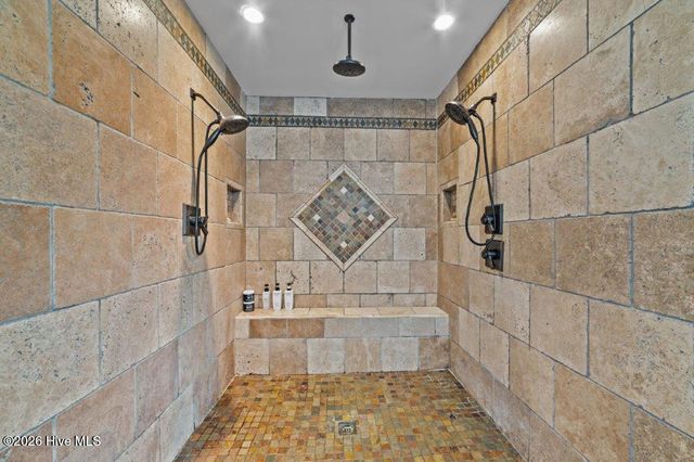 108 Farmington Road, Grimesland, NC 27837