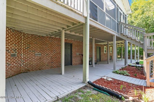 108 Farmington Road, Grimesland, NC 27837