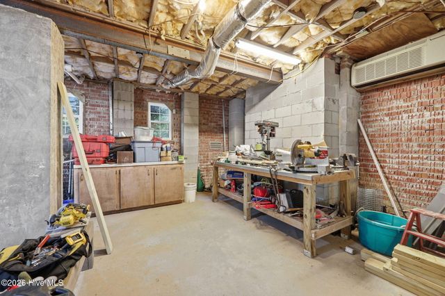 108 Farmington Road, Grimesland, NC 27837