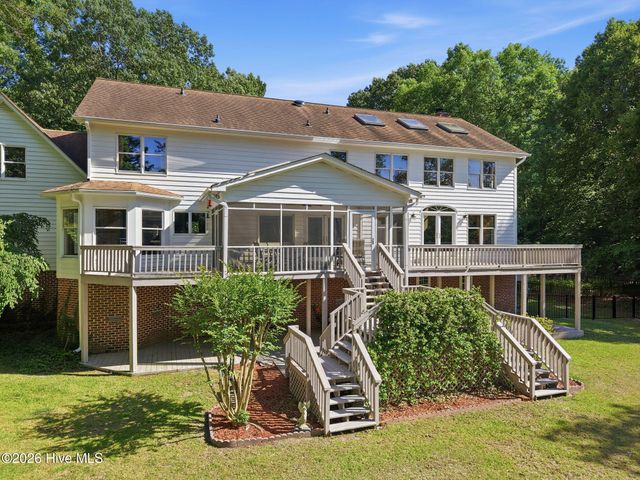 108 Farmington Road, Grimesland, NC 27837