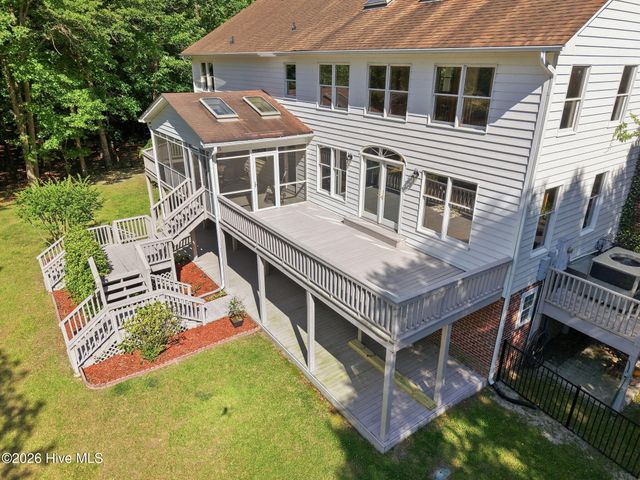 108 Farmington Road, Grimesland, NC 27837