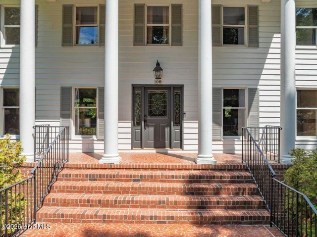 108 Farmington Road, Grimesland, NC 27837