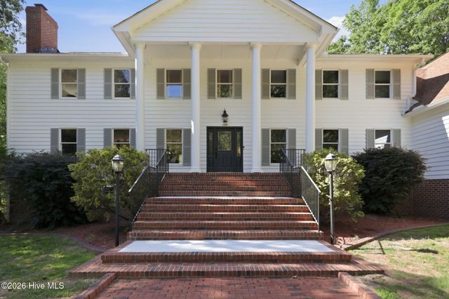 108 Farmington Road, Grimesland, NC 27837